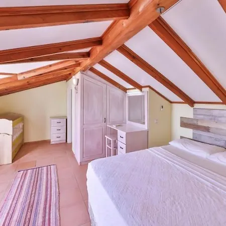 двухэтажная квартира с чудесным видом/ Kas'ta Cati Kati Doublex Apartament Kaş
