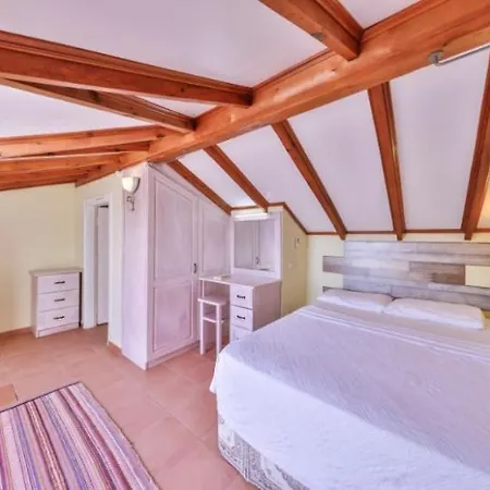 двухэтажная квартира с чудесным видом/ Kas'ta Cati Kati Doublex Apartament Kaş